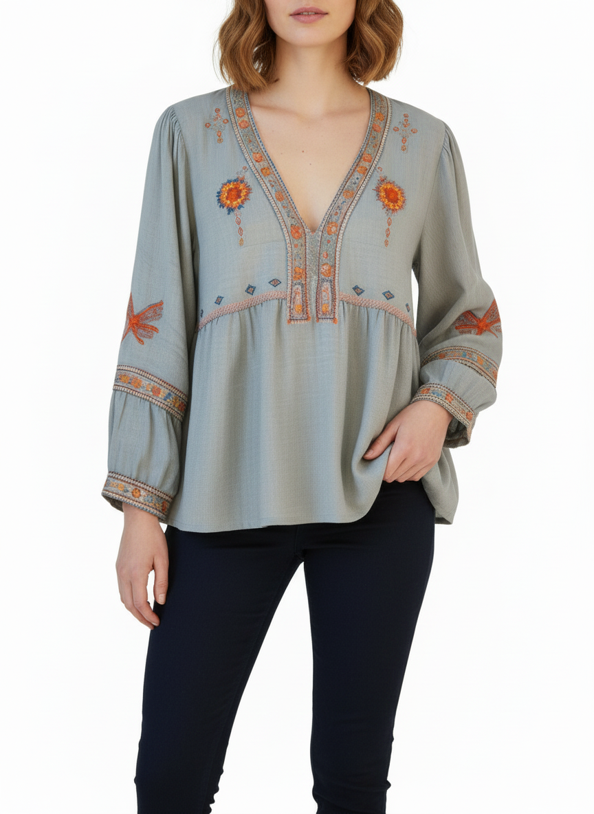 Platomer | Broderad blus med V-ringning