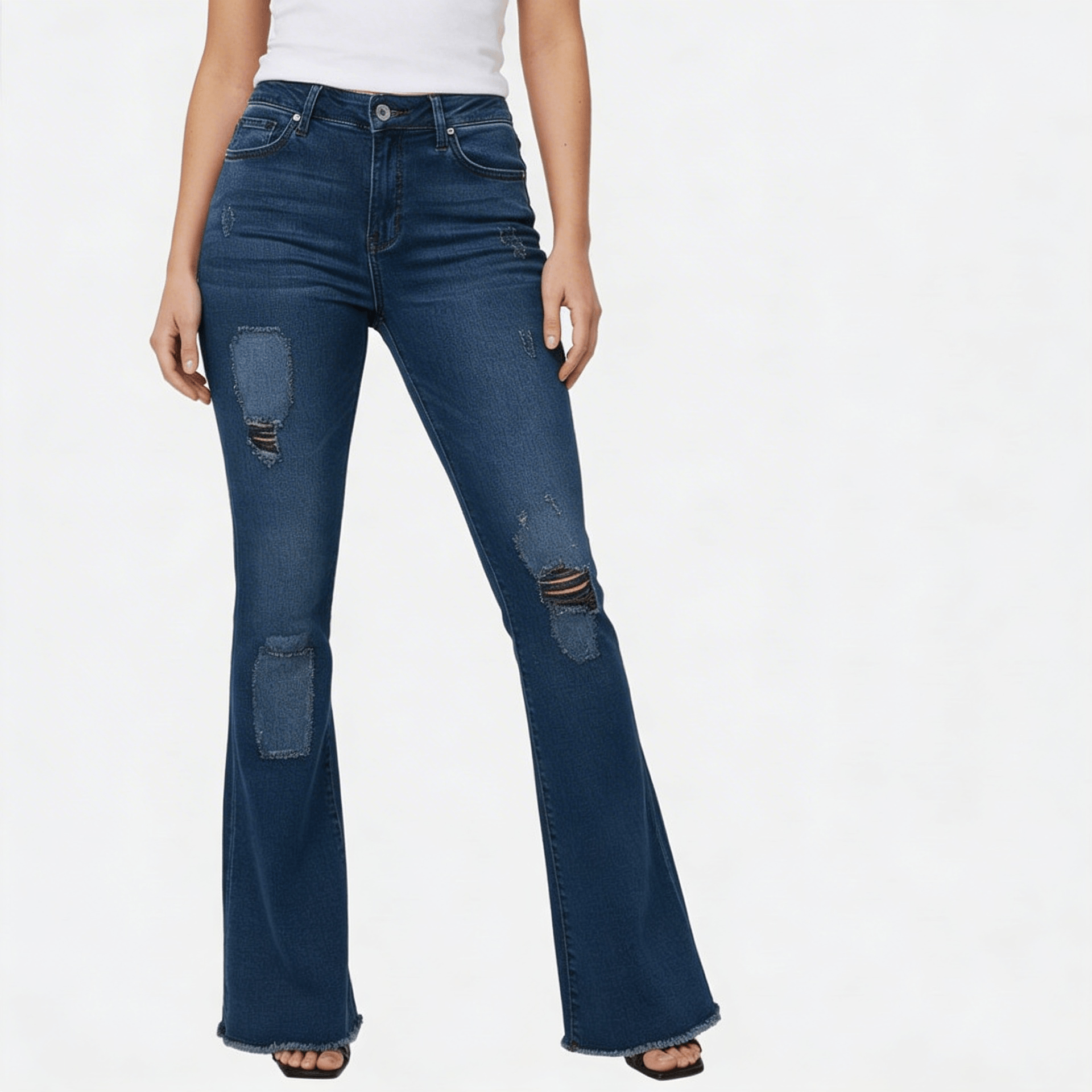 Platomer | Utsvängda jeans med patchwork-accenter