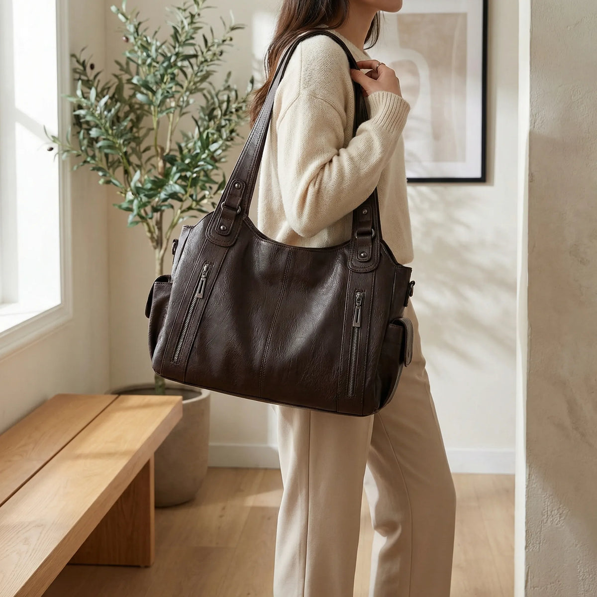 Crossbody väska dam i konstläder med många fickor, rymlig axelremsväska - view 4