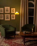 Elegant Golvlampa i Rymdåldersdesign med Krom och Plexiglasklot 6