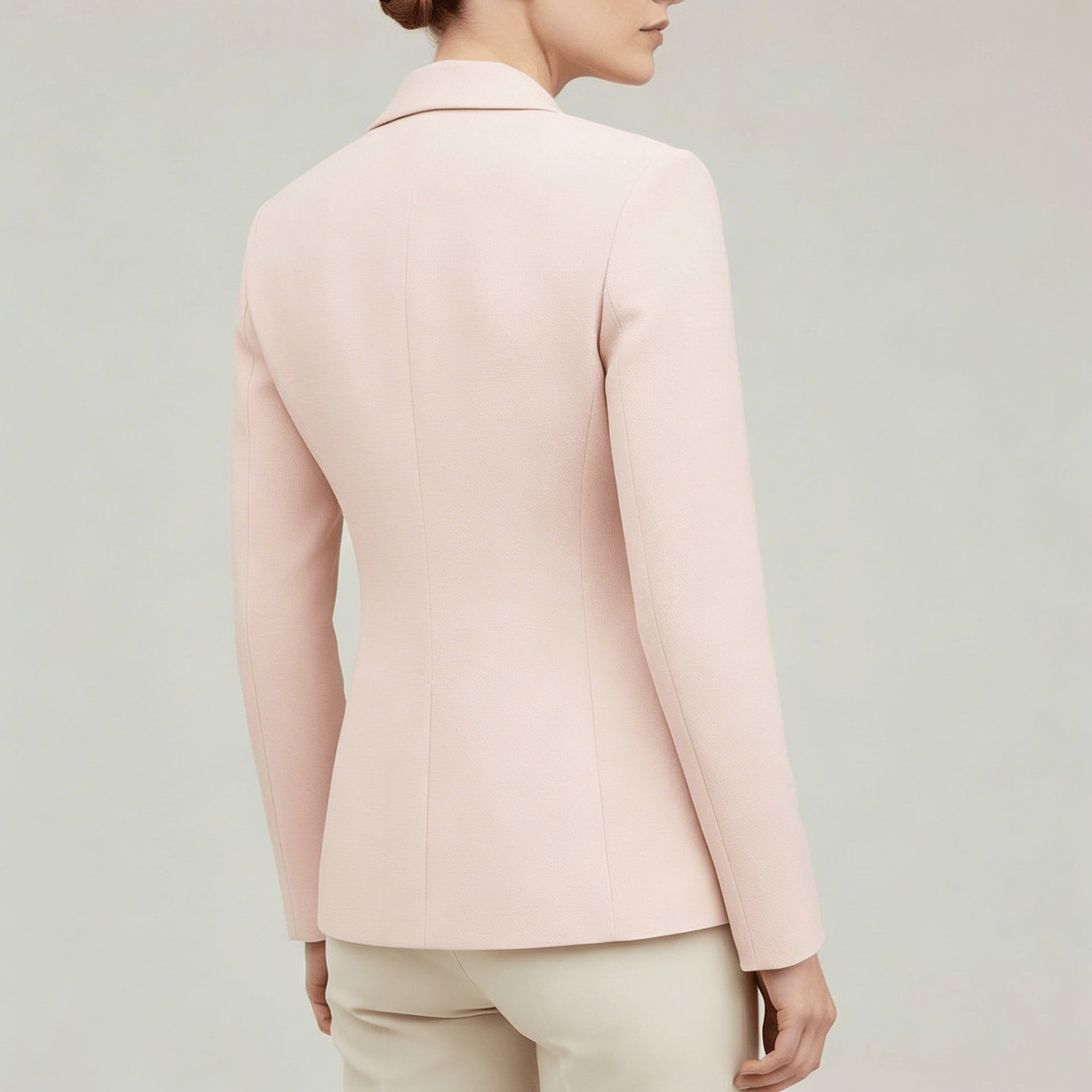 Platomer | Figurnära kavaj med strukturerat snitt