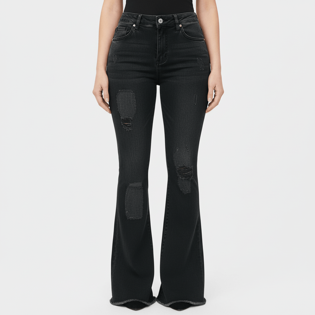 Platomer | Utsvängda jeans med patchwork-accenter