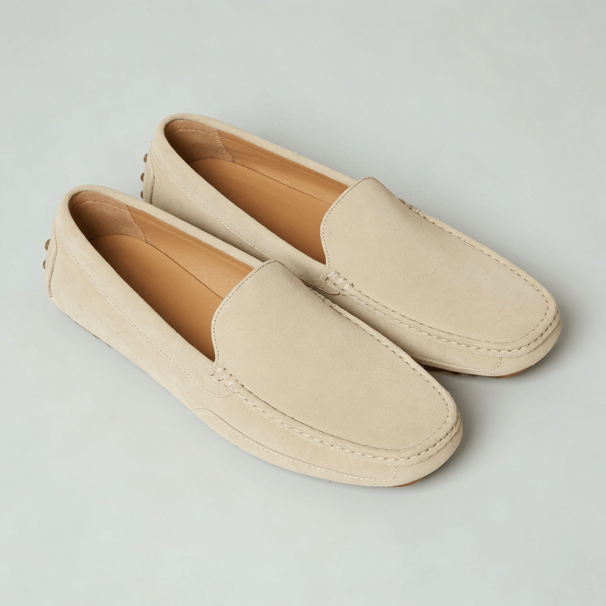 Mockasiner herr i mocka, eleganta loafers till kostym och vardag - Khaki